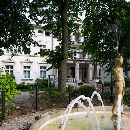 Hotel Apollo Дарлувко Екстер'єр фото